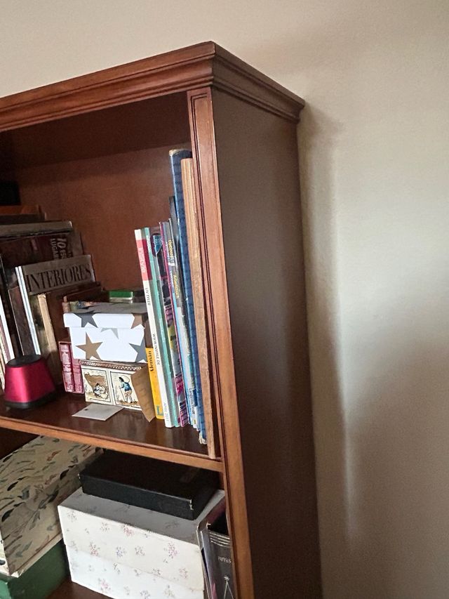 Estantería de caoba antigua