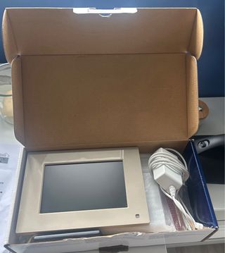 Marco de fotos digital Sony DPF-E710