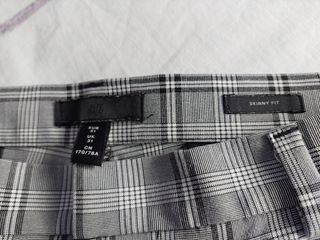 Pantalón H&M cuadros Skinny Fit Talla 31