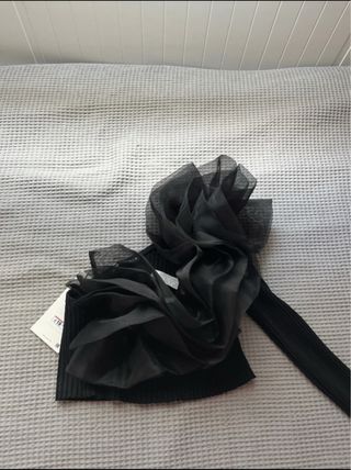 Top fiesta Zara flor negra talla S