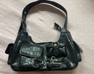 Bolso negro efecto piel cocodrilo