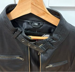 Chaqueta de cuero moto negra