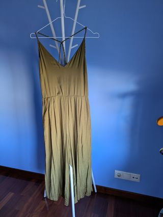 Mono Zara Talla M Verde Oliva