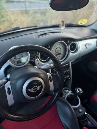Mini cooper One  2004