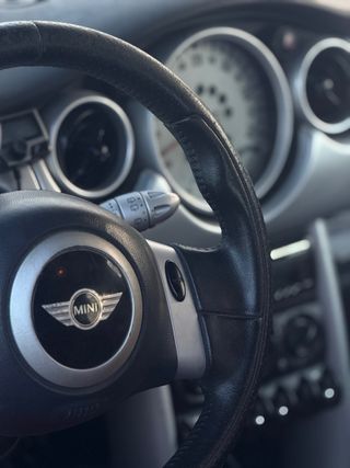 Mini cooper One  2004
