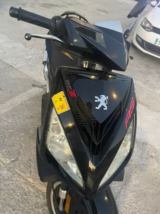 Ciclomotor Peugeot RS Negro