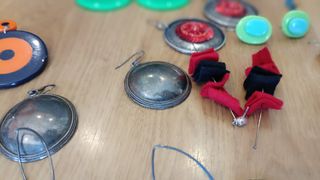 Lote de Bisutería: Pendientes, Pulseras y Anillos