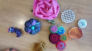 Lote de Bisutería: Pendientes, Pulseras y Anillos