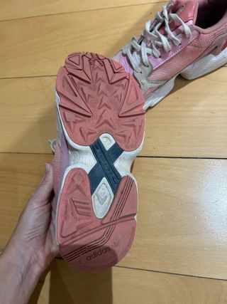 Zapatillas Adidas Falcon originales, color rosa.