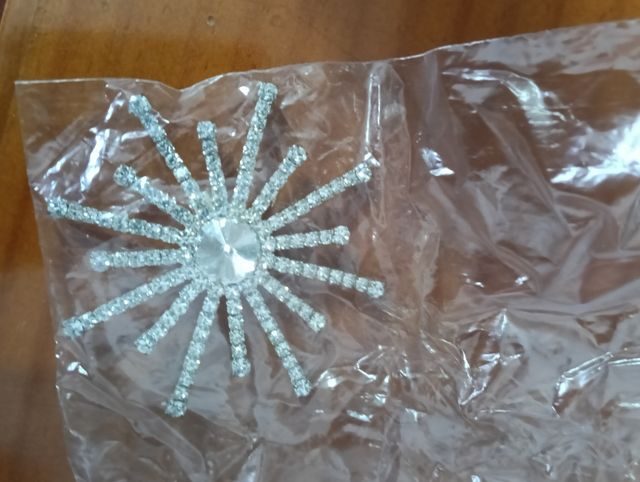 Broche brillante tipo estrella