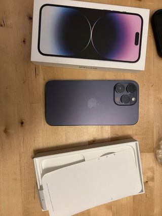 iPhone 14 Pro Max Morado