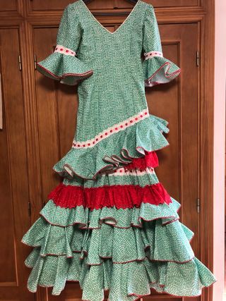 Traje de flamenca niña verde y rojo