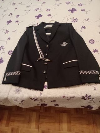 Traje comunión chico casi nuevo