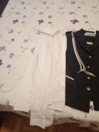 Traje comunión chico casi nuevo