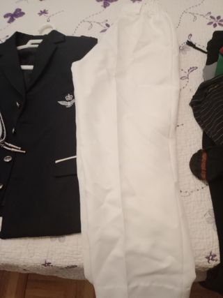 Traje comunión chico casi nuevo