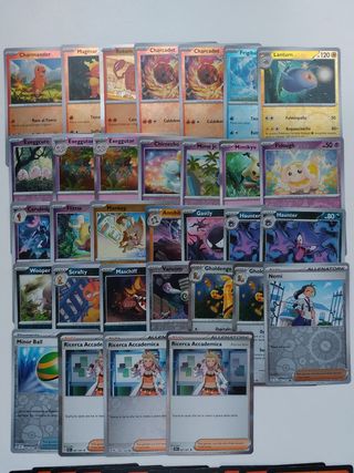 130 carte Pokémon Destino di Paldea + Omaggi