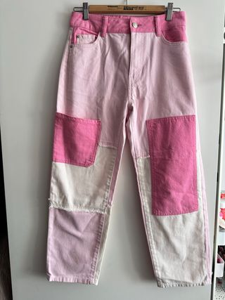 Pantalón vaquero patchwork rosa y blanco T.38