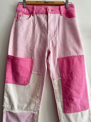 Pantalón vaquero patchwork rosa y blanco T.38