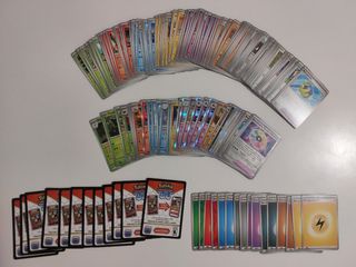 117 carte Pokémon Scintille Folgoranti + omaggi