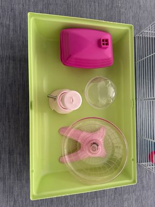 Jaula para hámster con accesorios