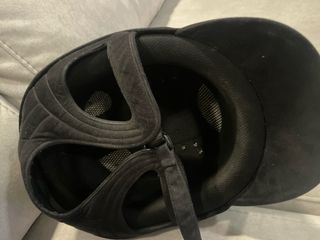 Casco de equitación negro