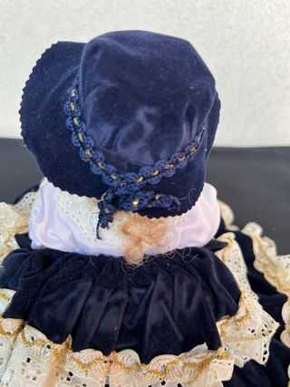 Bambola in ceramica Capodimonte