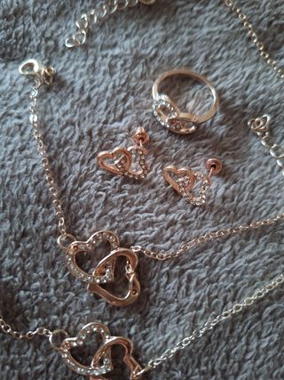 Conjunto Joyas Corazones Cadena, Pulsera y Anillo
