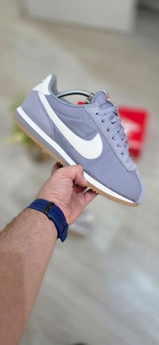 Nike Cortez Gris y Blanco