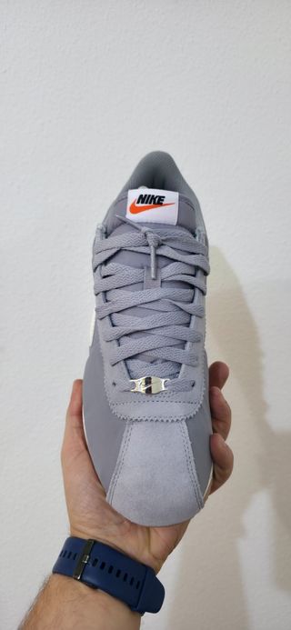 Nike Cortez Gris y Blanco