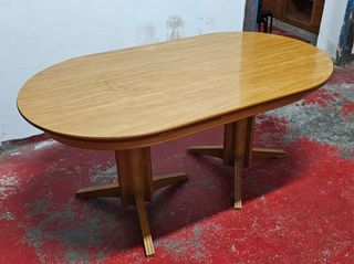 Mesa de comedor extensible de madera