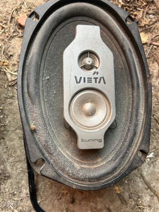se venden dos parejas de altavoces 6x9