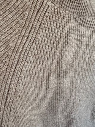 Vestido de punto marrón de invierno