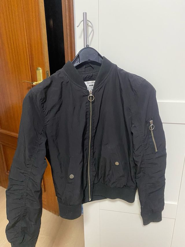 Chaqueta bomber negra
