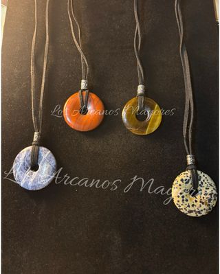 Collar mineral redondo