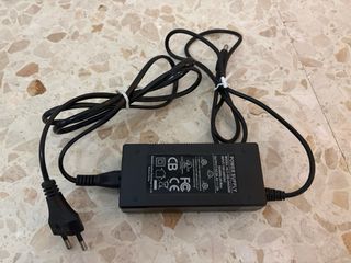 Patinete eléctrico para reparar batería