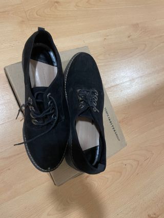 Zapatos de salón con plataforma negros