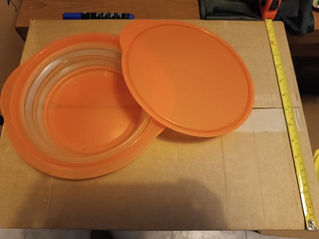 Tupperware contenitore arancione
