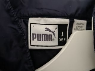 Chaqueta cortavientos Puma vintage azul y negra