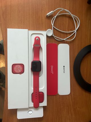 Apple Watch Series 8 (PRODUCT)RED