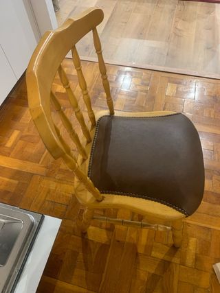 4 sedie vintage in legno e pelle