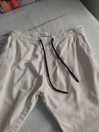 Pantalón jogger loneta Bershka Talla M