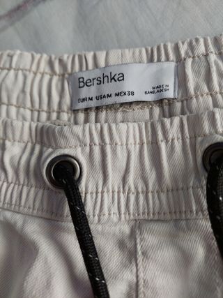 Pantalón jogger loneta Bershka Talla M