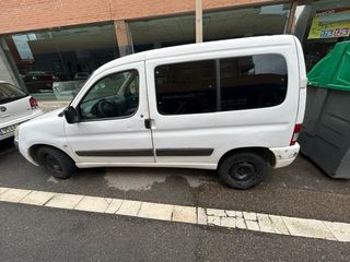 Peugeot Partner se escuchan ofertas!