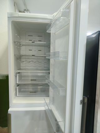Nevera Whirlpool Blanca