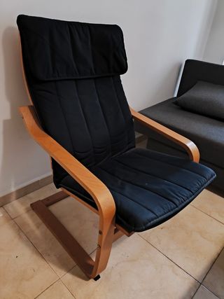 Sillón de tela y madera