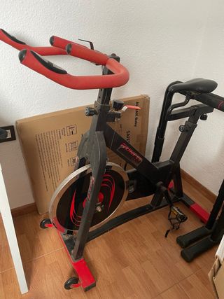 Bici Estática Negra y Roja