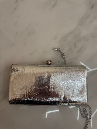 Pochette argento con catena