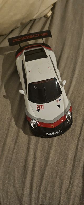 Porsche 911 GT3 a escala teledirigido