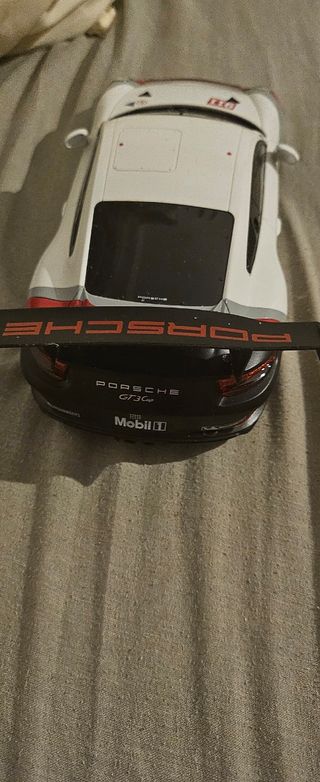 Porsche 911 GT3 a escala teledirigido
