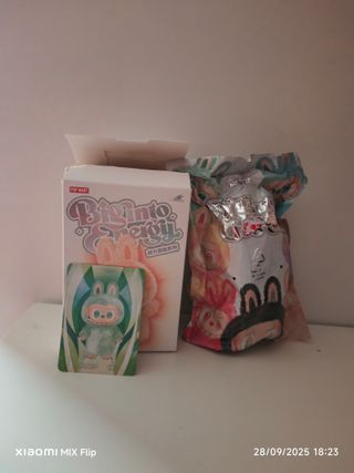 Labubu Big into Energy Serenity